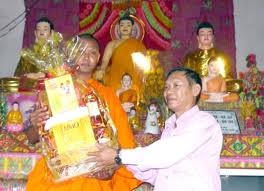 Felicitan a Jemeres vietnamitas en ocasión de su Fiesta tradicional de Sen Dolta